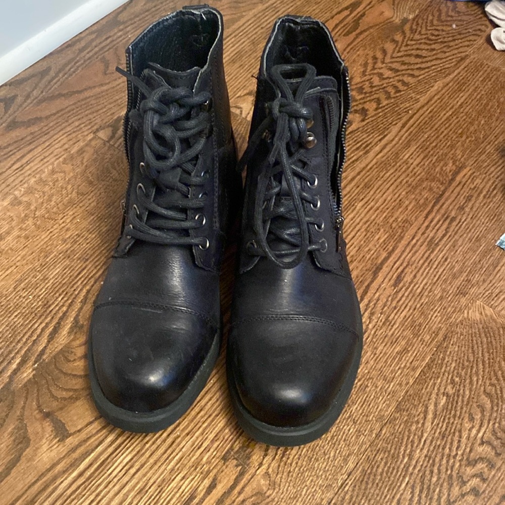 Men’s black boots GBX